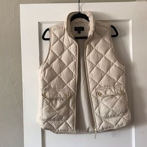 Women’s J Crew cream puffer vest, medium